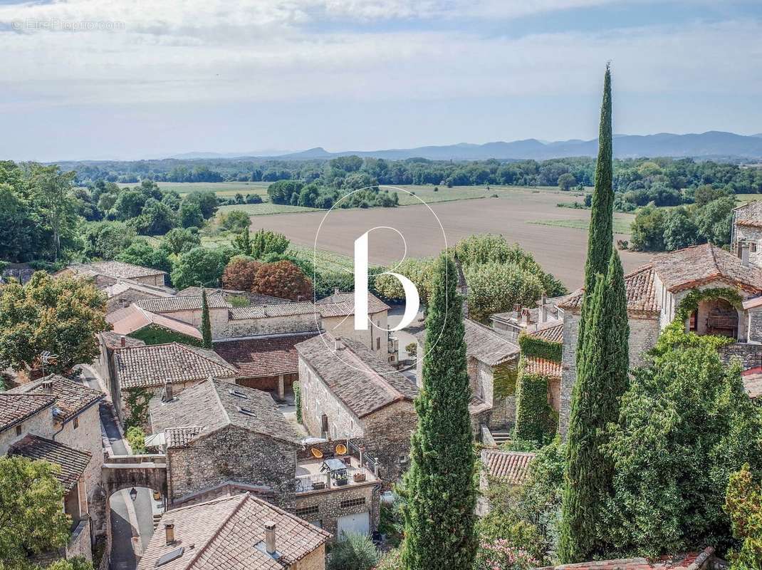 Maison à BARJAC