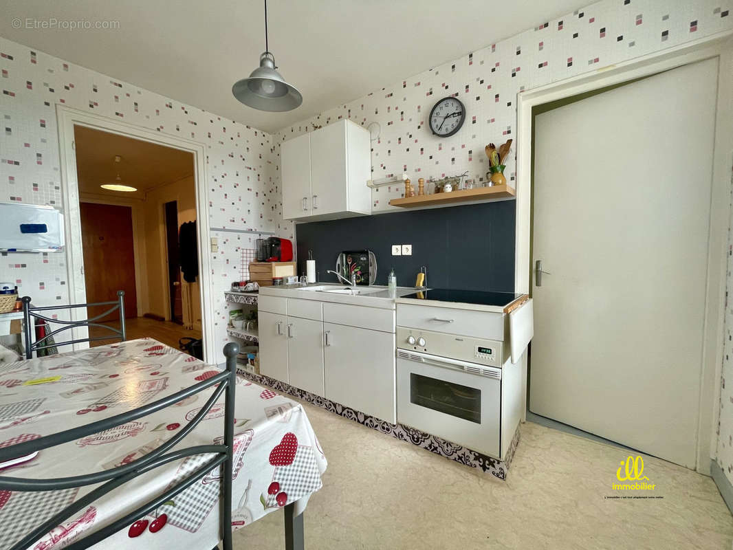 Appartement à CHARLEVILLE-MEZIERES