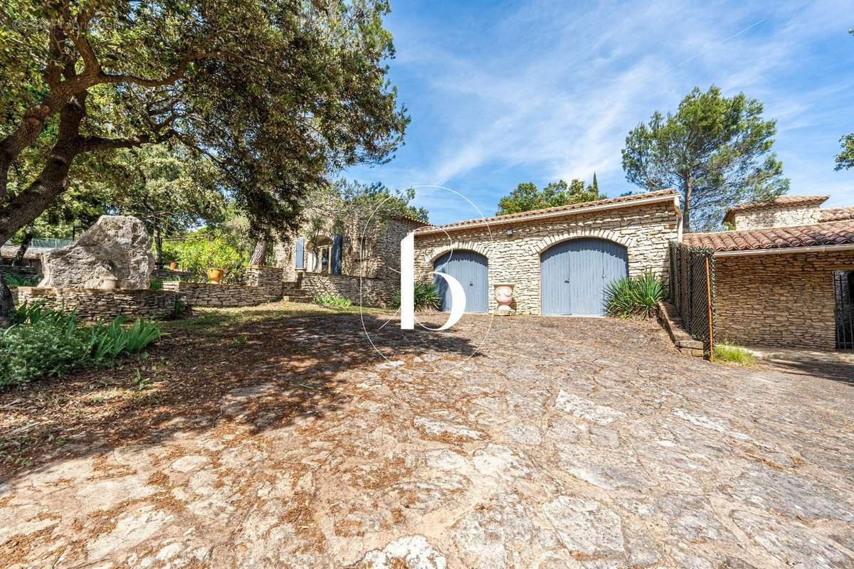 Maison à UZES