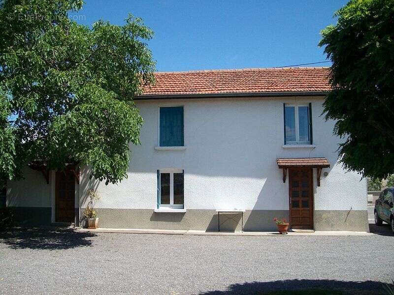 Maison à SAINTE-AGATHE-LA-BOUTERESSE