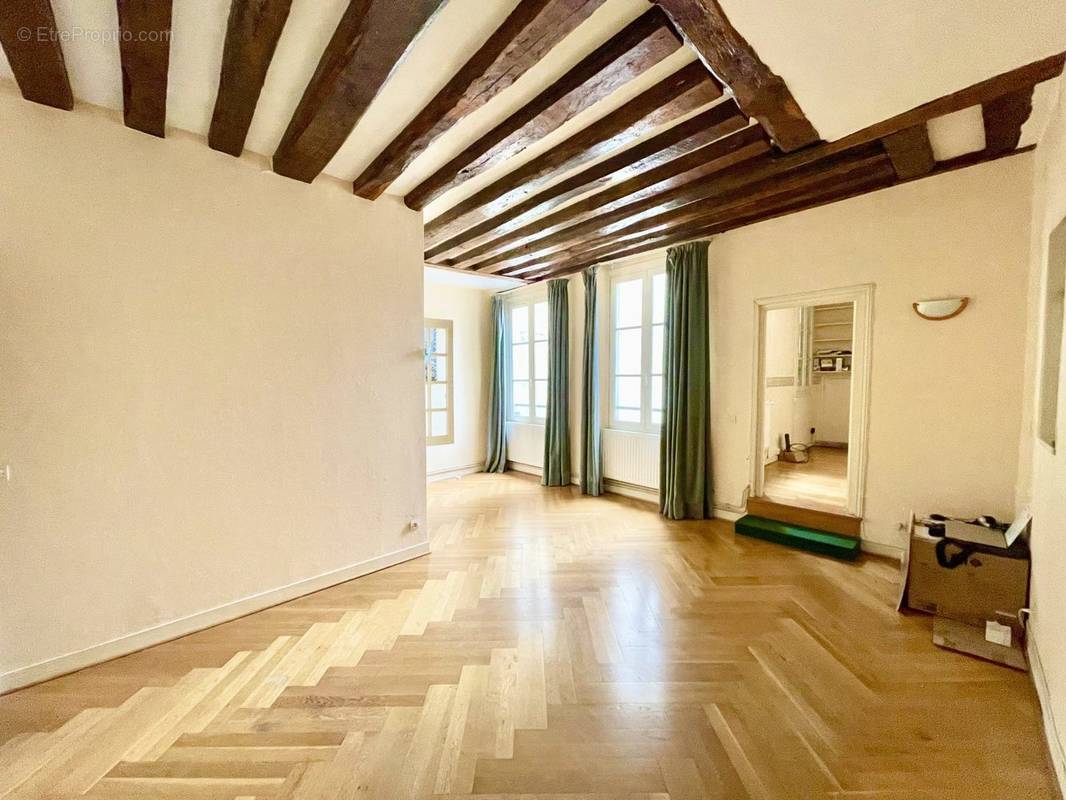 Appartement à PARIS-6E