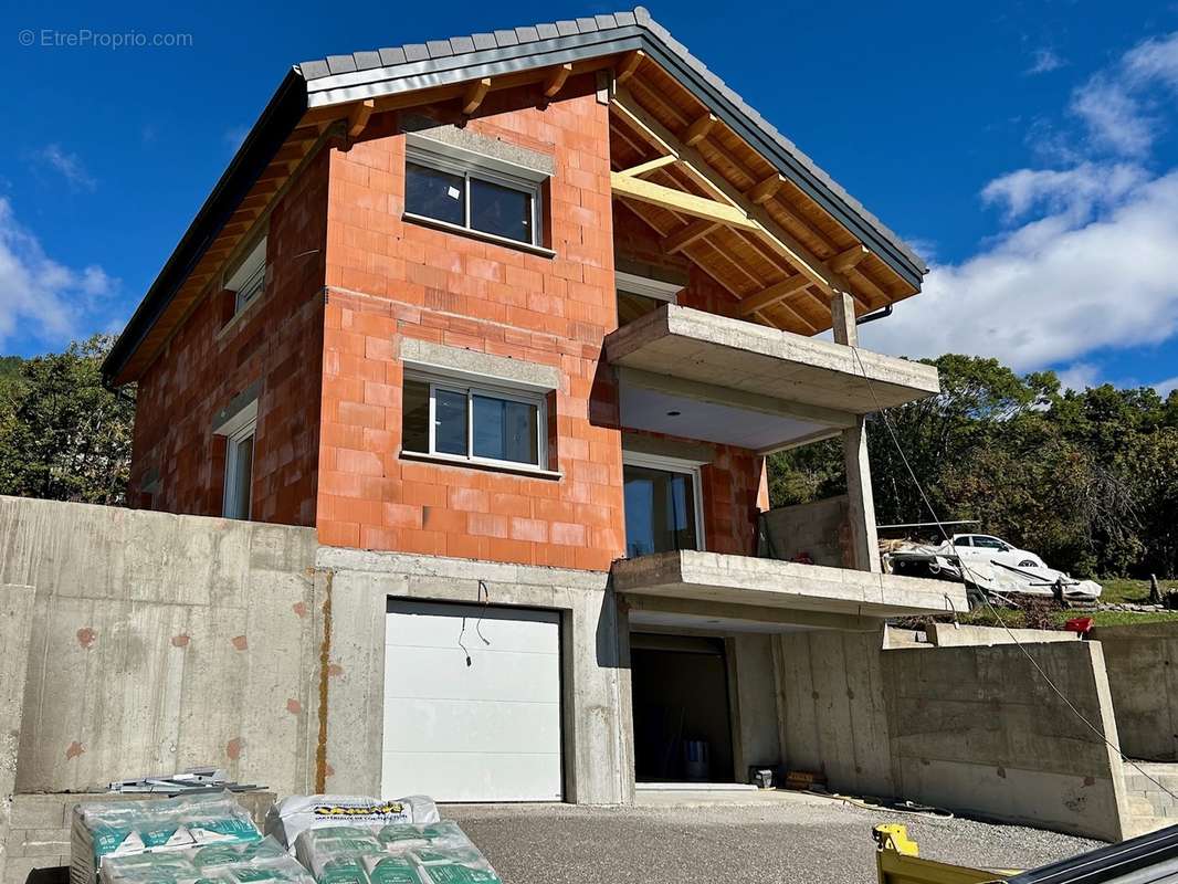 Appartement à SAINT-APOLLINAIRE