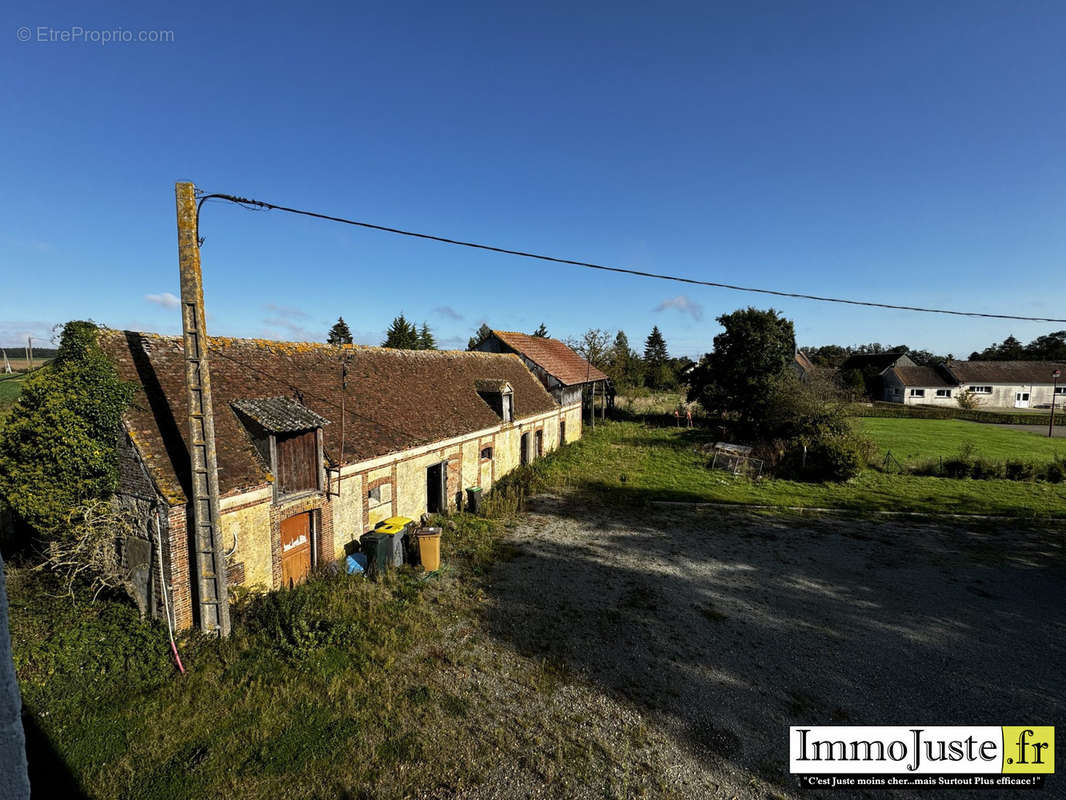 Maison à BREZOLLES