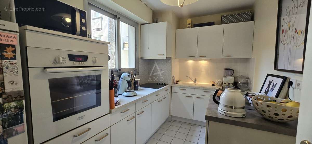 Appartement à PARIS-18E