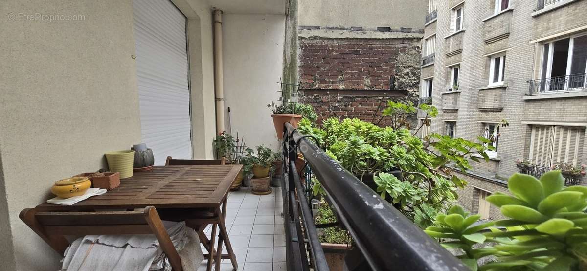 Appartement à PARIS-18E