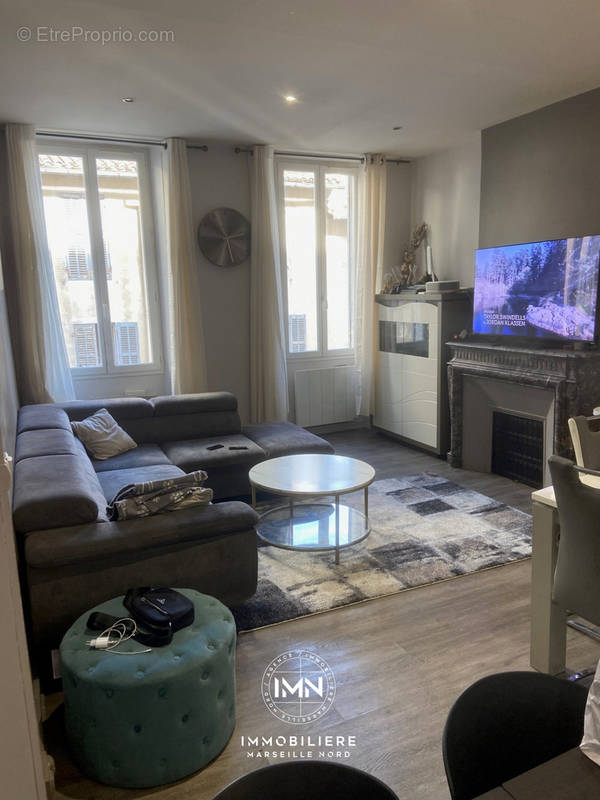 Appartement à MARSEILLE-1E