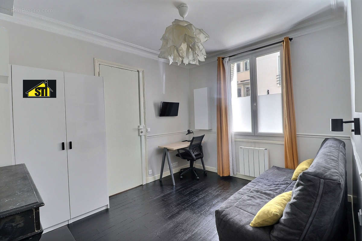 Appartement à PARIS-14E