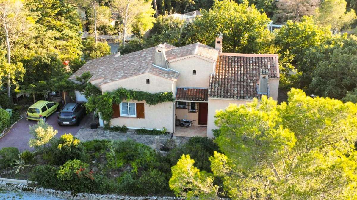 Maison à FREJUS