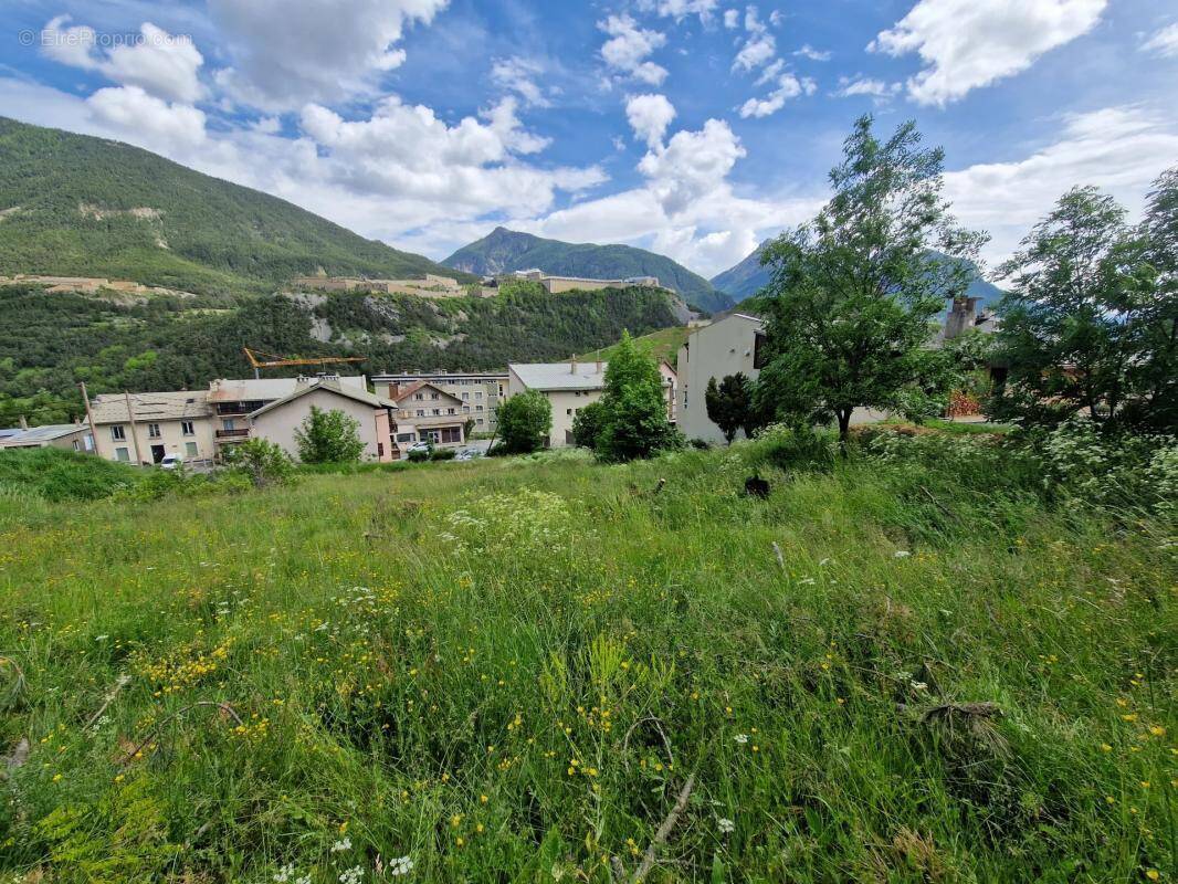 Terrain à BRIANCON