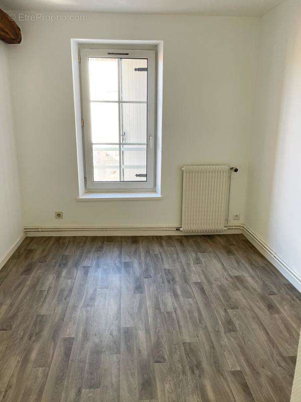 Appartement à LORRIS