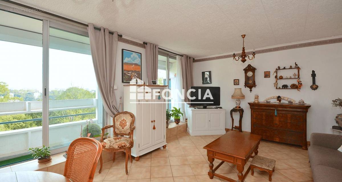 Appartement à LYON-9E