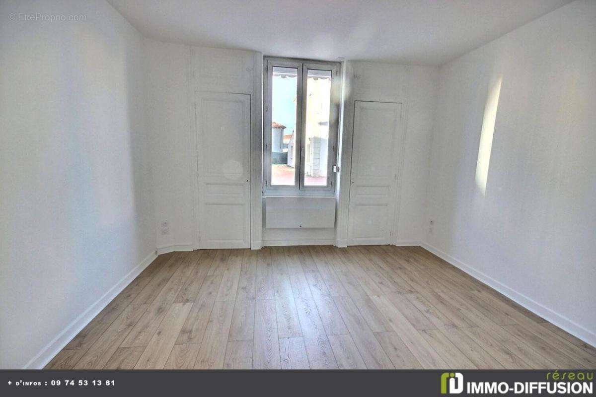 Appartement à MONTROND-LES-BAINS