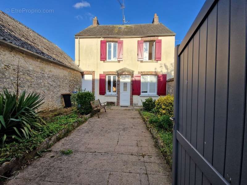 Maison à SAINVILLE