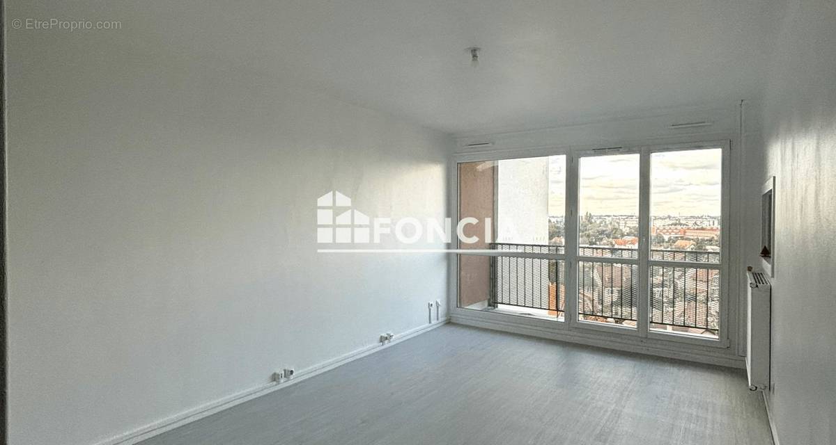 Appartement à VIRY-CHATILLON