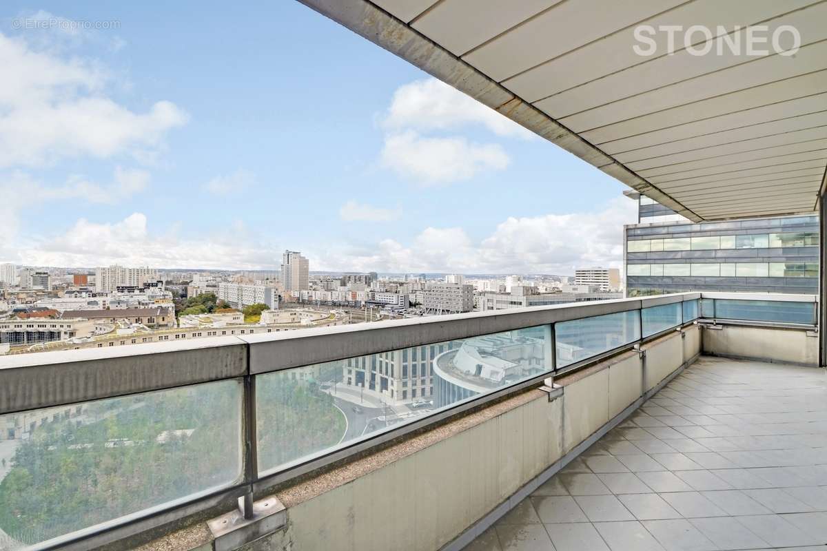 Appartement à PARIS-14E