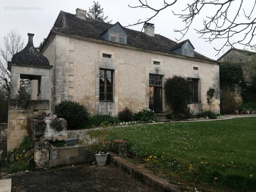 Maison à SAINT-PAUL-LIZONNE