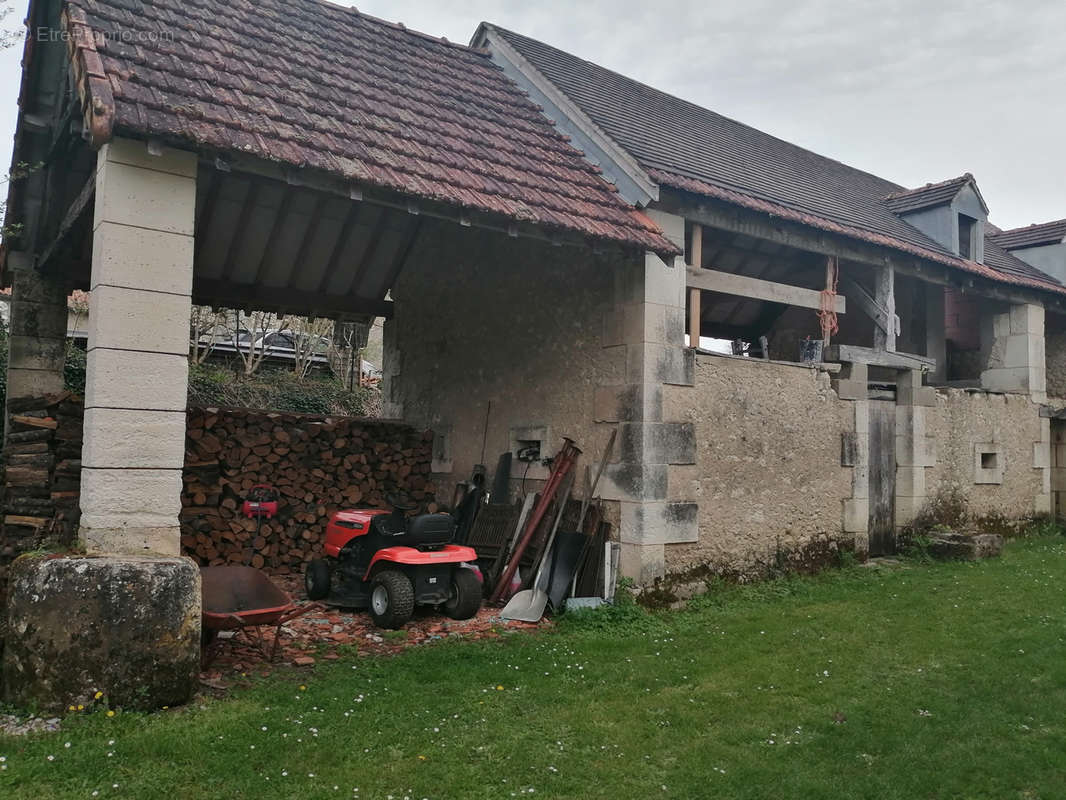 Maison à SAINT-PAUL-LIZONNE