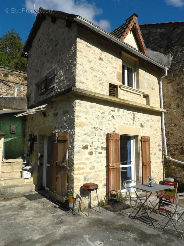 Maison à VILLEFRANCHE-DE-ROUERGUE