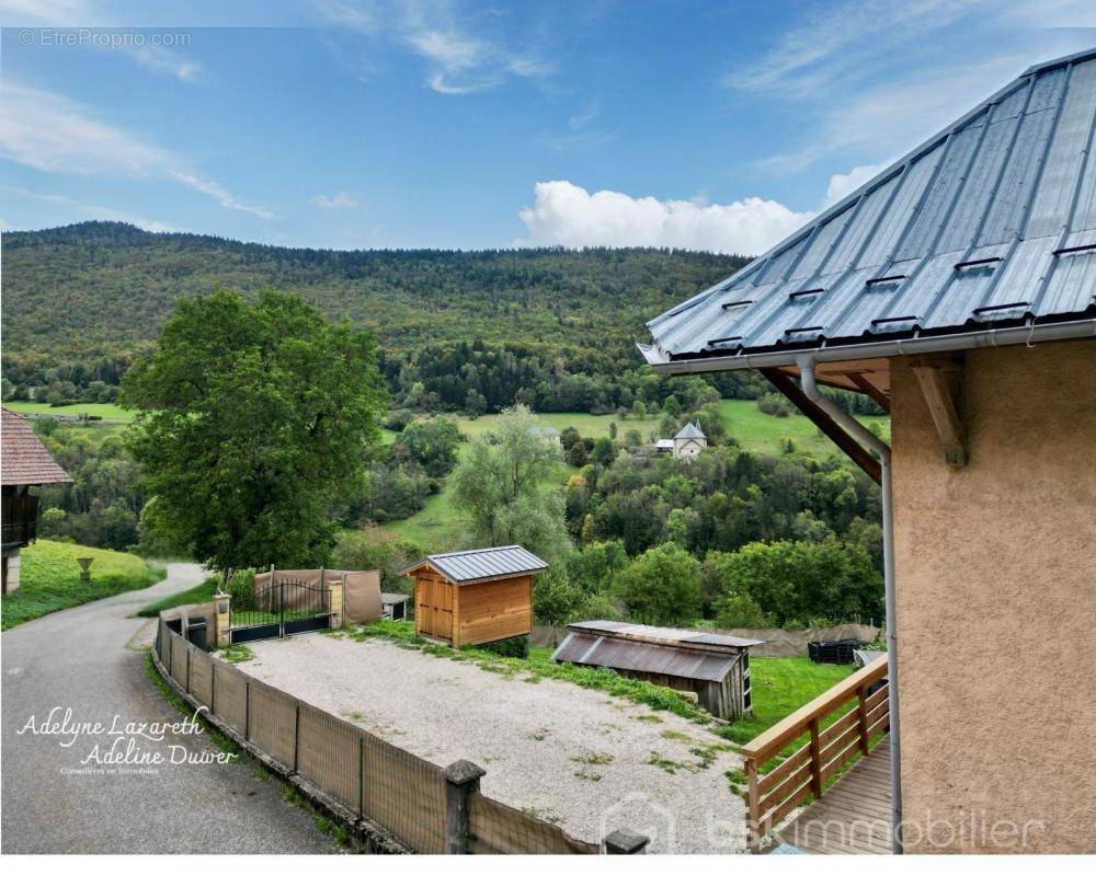 Maison à LESCHERAINES