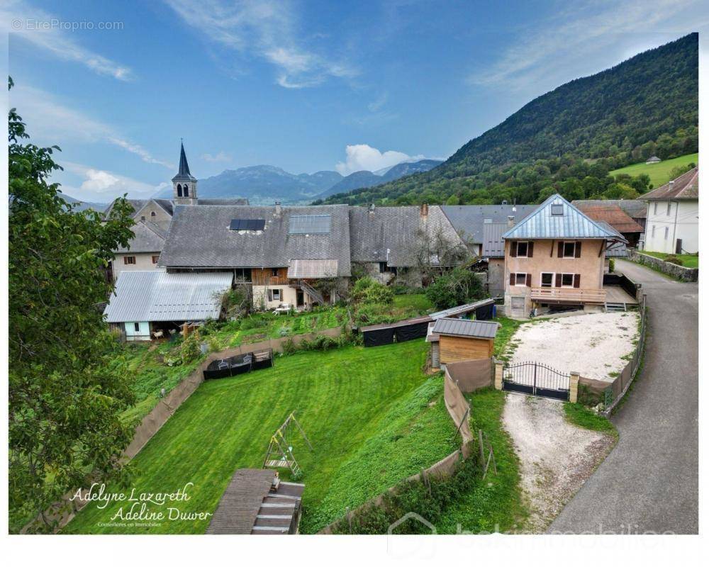 Maison à LESCHERAINES