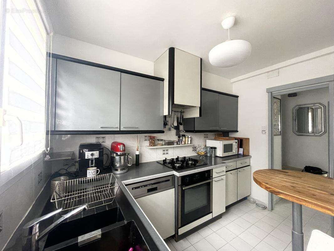 Appartement à SAINT-SEBASTIEN-SUR-LOIRE