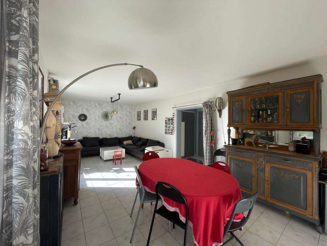 Appartement à SAINT-SEBASTIEN-SUR-LOIRE