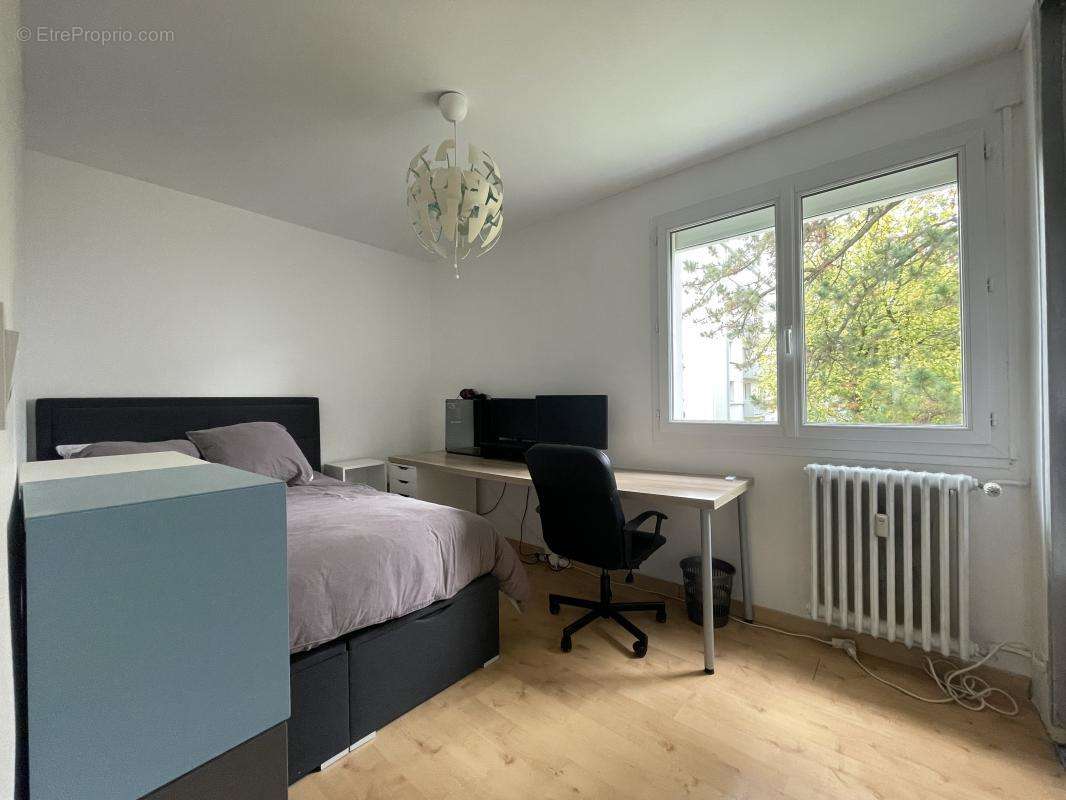 Appartement à SAINT-SEBASTIEN-SUR-LOIRE