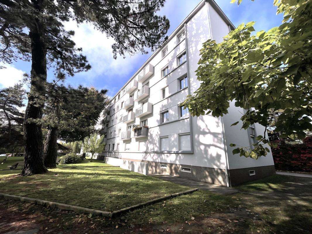 Appartement à SAINT-SEBASTIEN-SUR-LOIRE