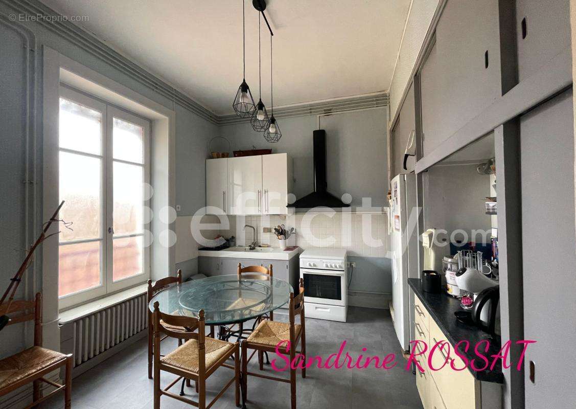 Appartement à LYON-9E