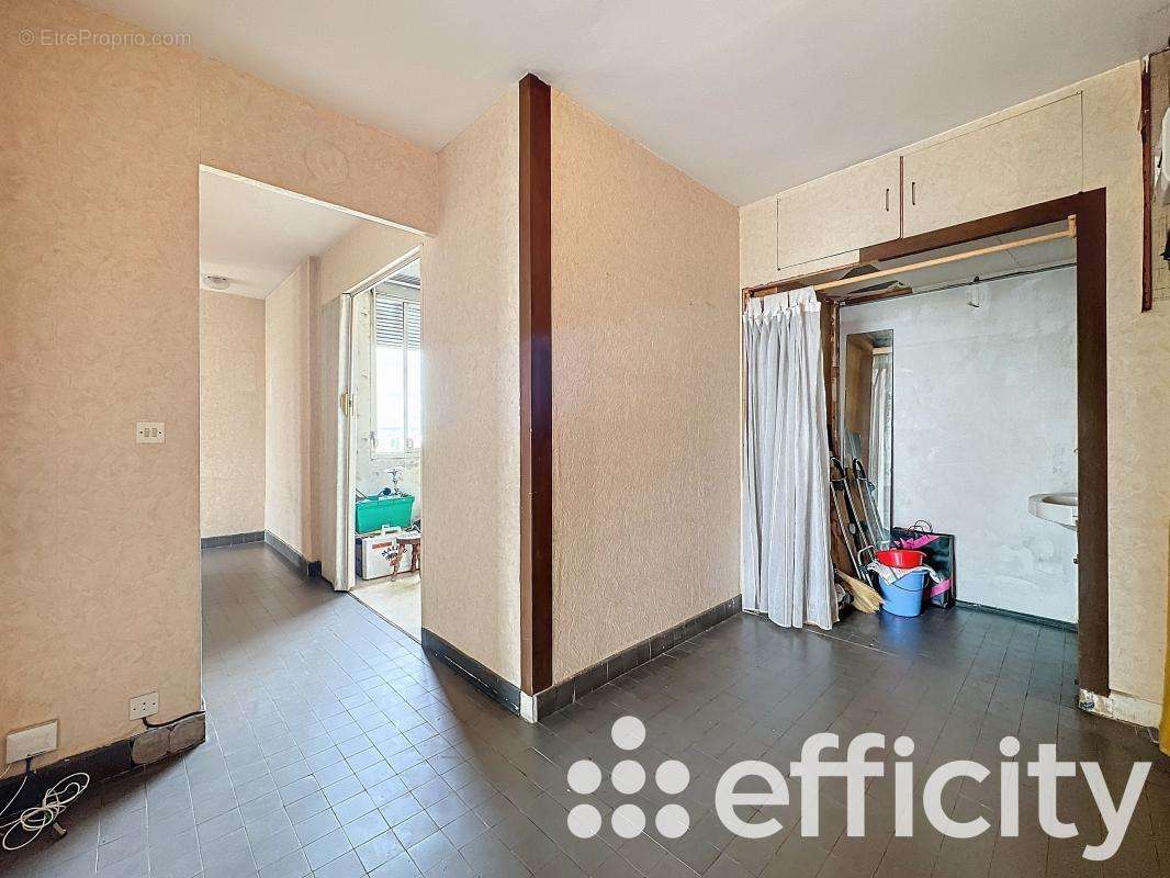 Appartement à LYON-8E