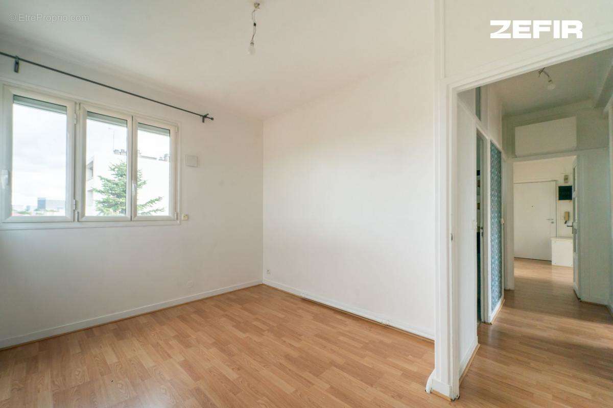 Appartement à NANTERRE