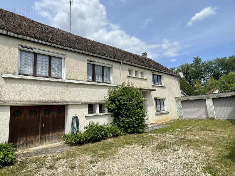 Maison à BONNARD