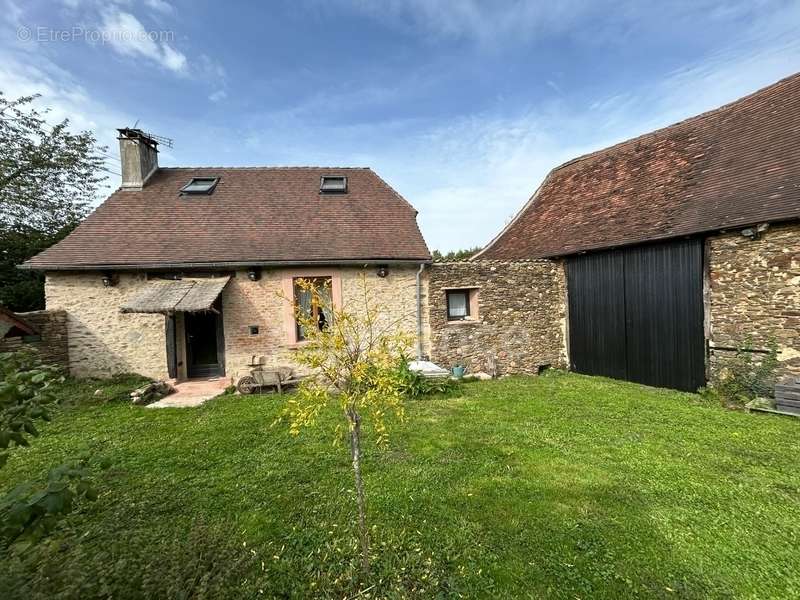 Maison à SAVIGNAC-LEDRIER