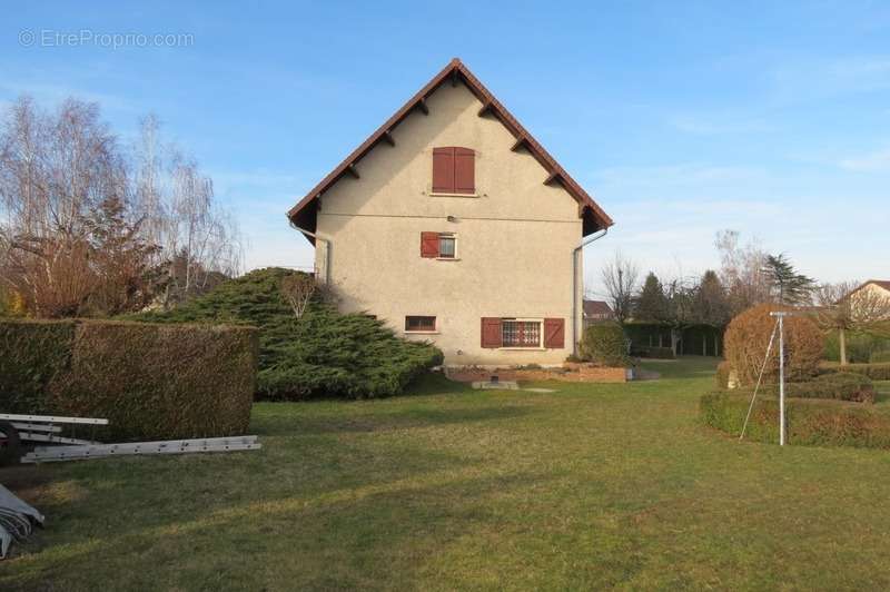 Maison à SASSENAY