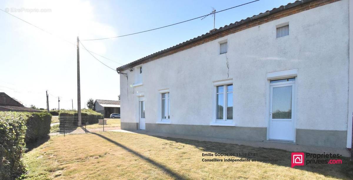 Maison à TREMENTINES