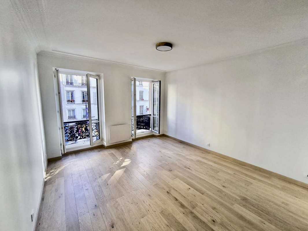 Appartement à PARIS-4E