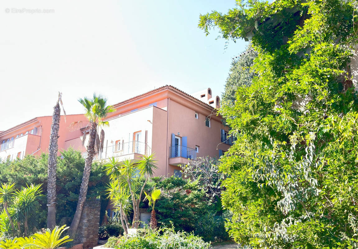 Appartement à GRIMAUD