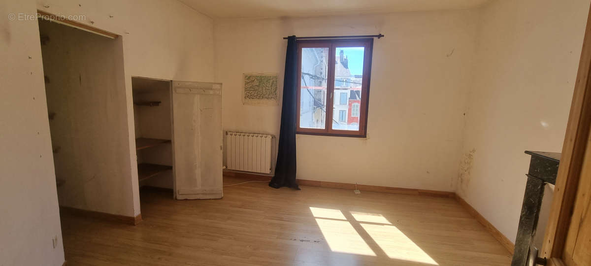 Appartement à BAGNERES-DE-BIGORRE