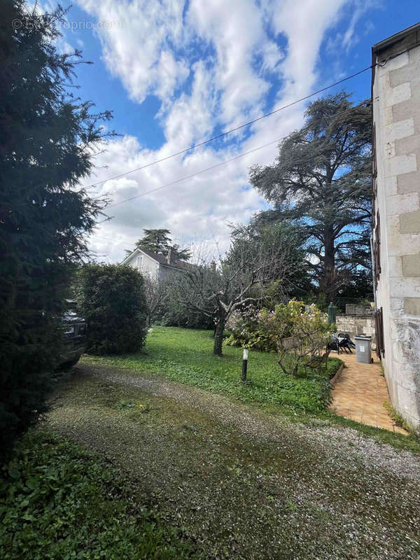 Maison à CHAMPS-SUR-YONNE