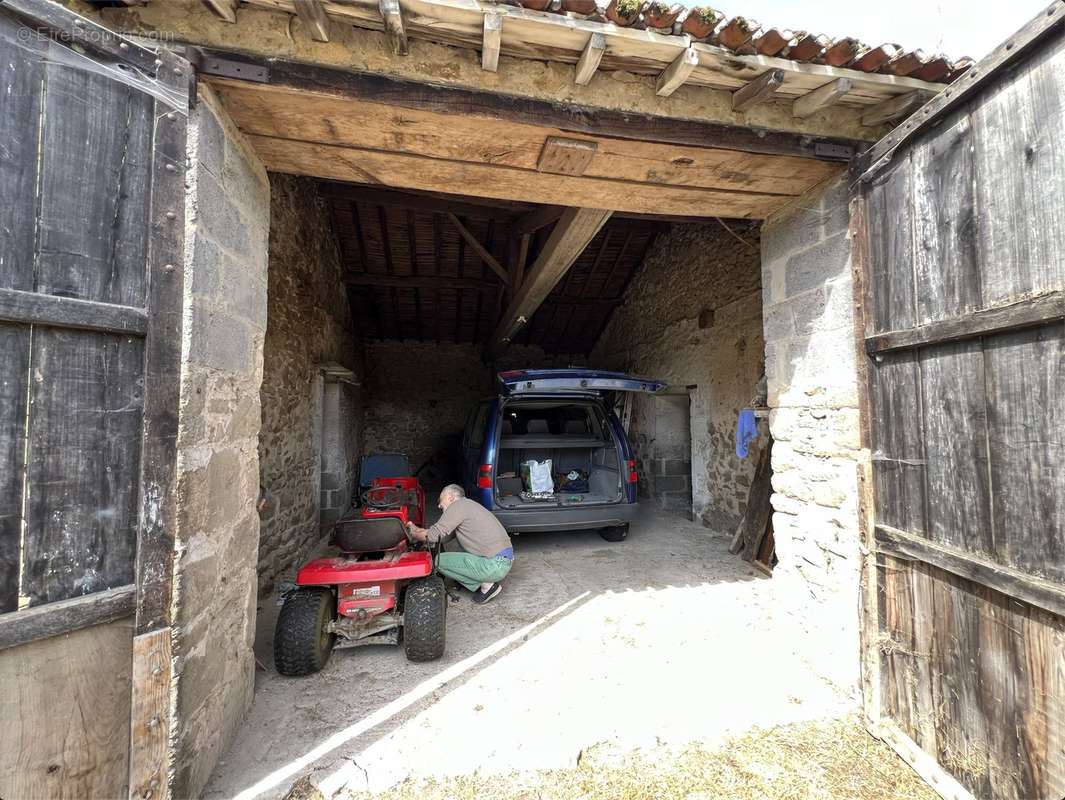 Maison à PARTHENAY