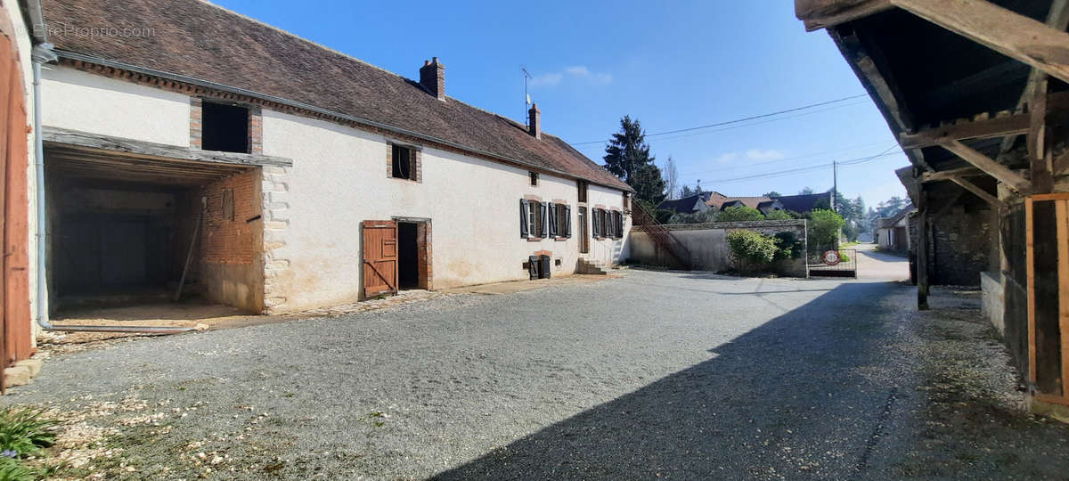 Maison à VILLEBEON