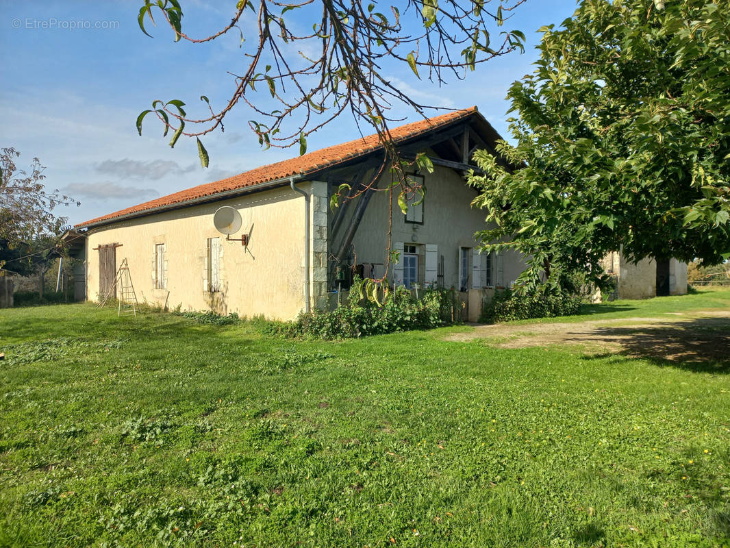 Maison à CAZAUBON