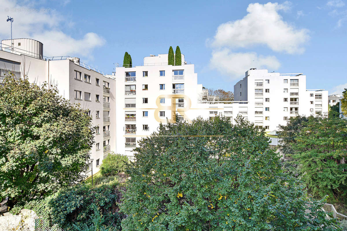 Appartement à PARIS-12E