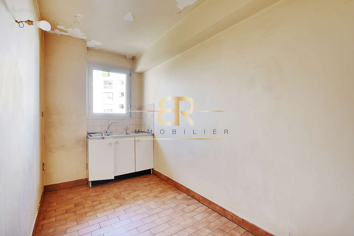 Appartement à PARIS-12E