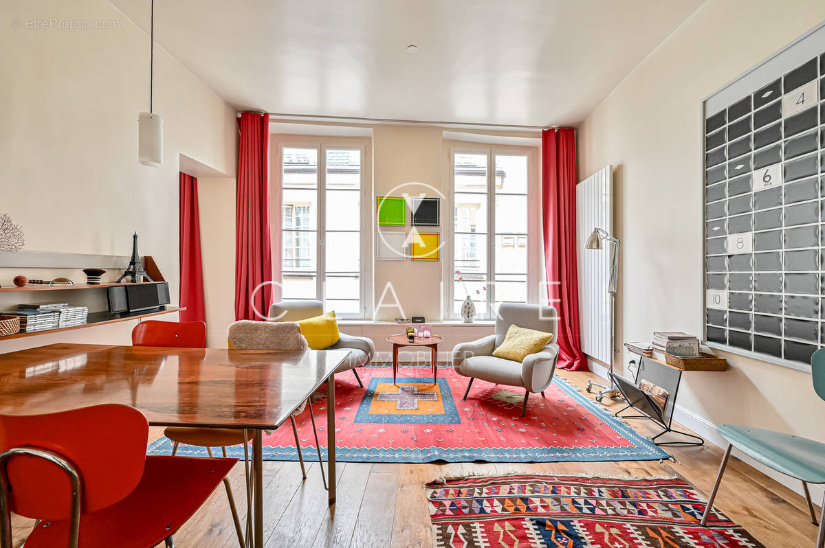 Appartement à PARIS-4E