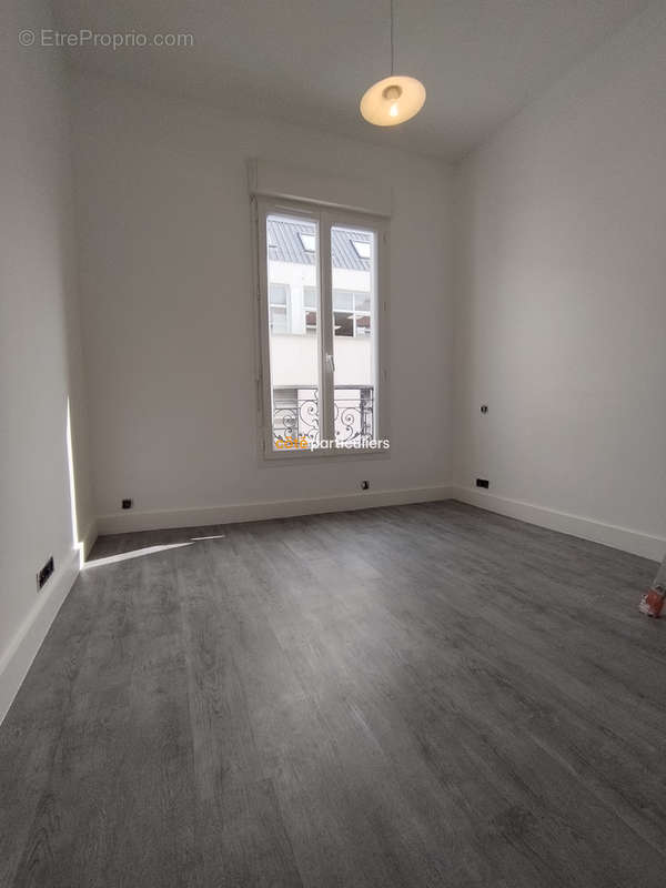 Appartement à AUBERVILLIERS