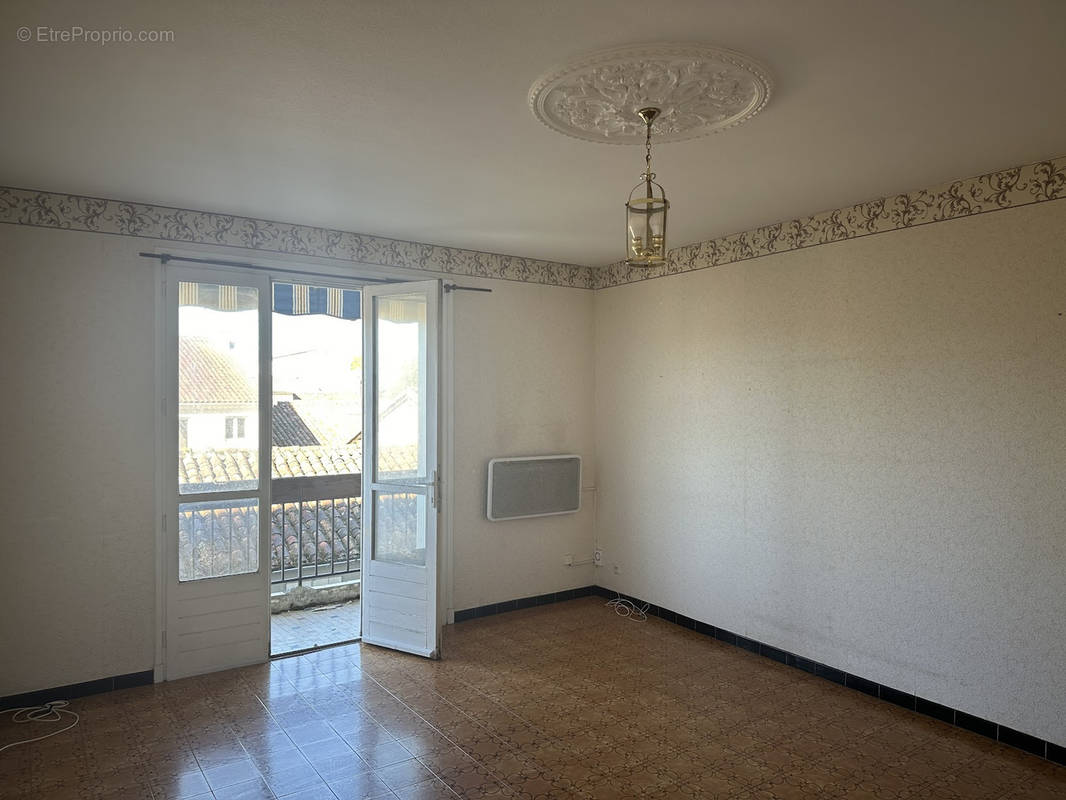 Appartement à FLEURANCE