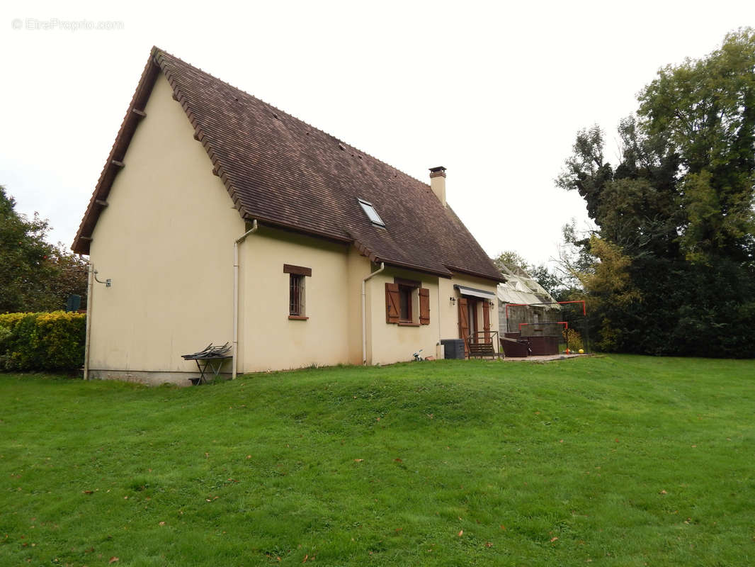 Maison à BRIONNE