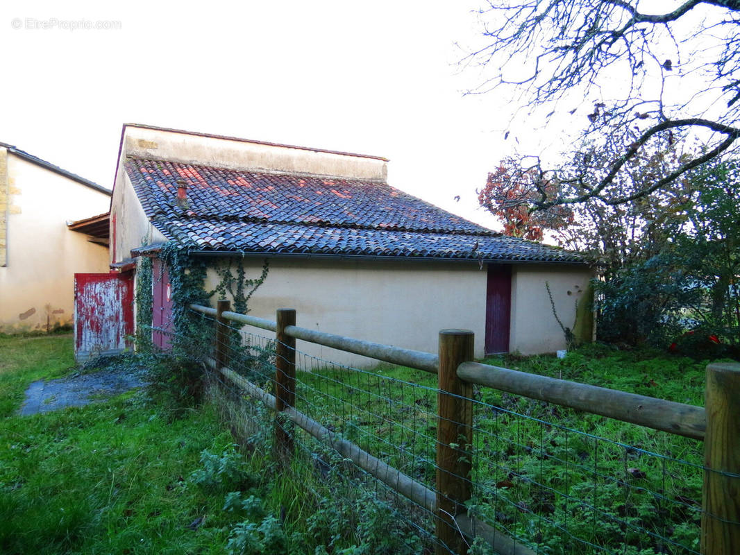 Maison à PORTETS