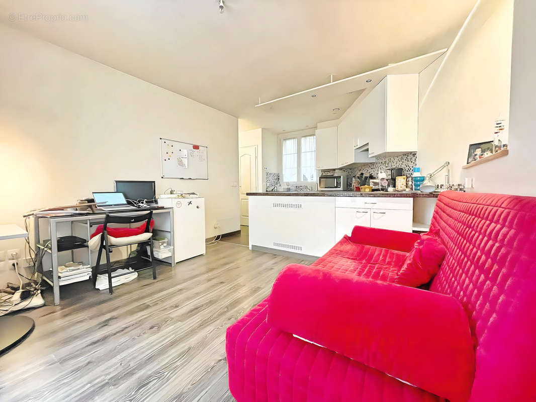 Appartement à PARIS-11E